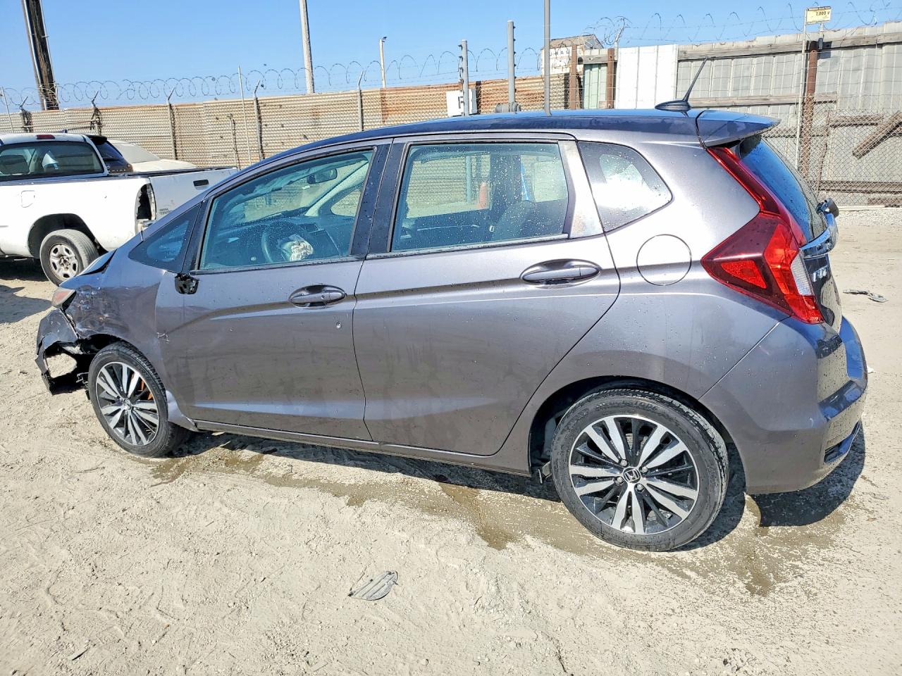 2018 HONDA FIT EX photo 2