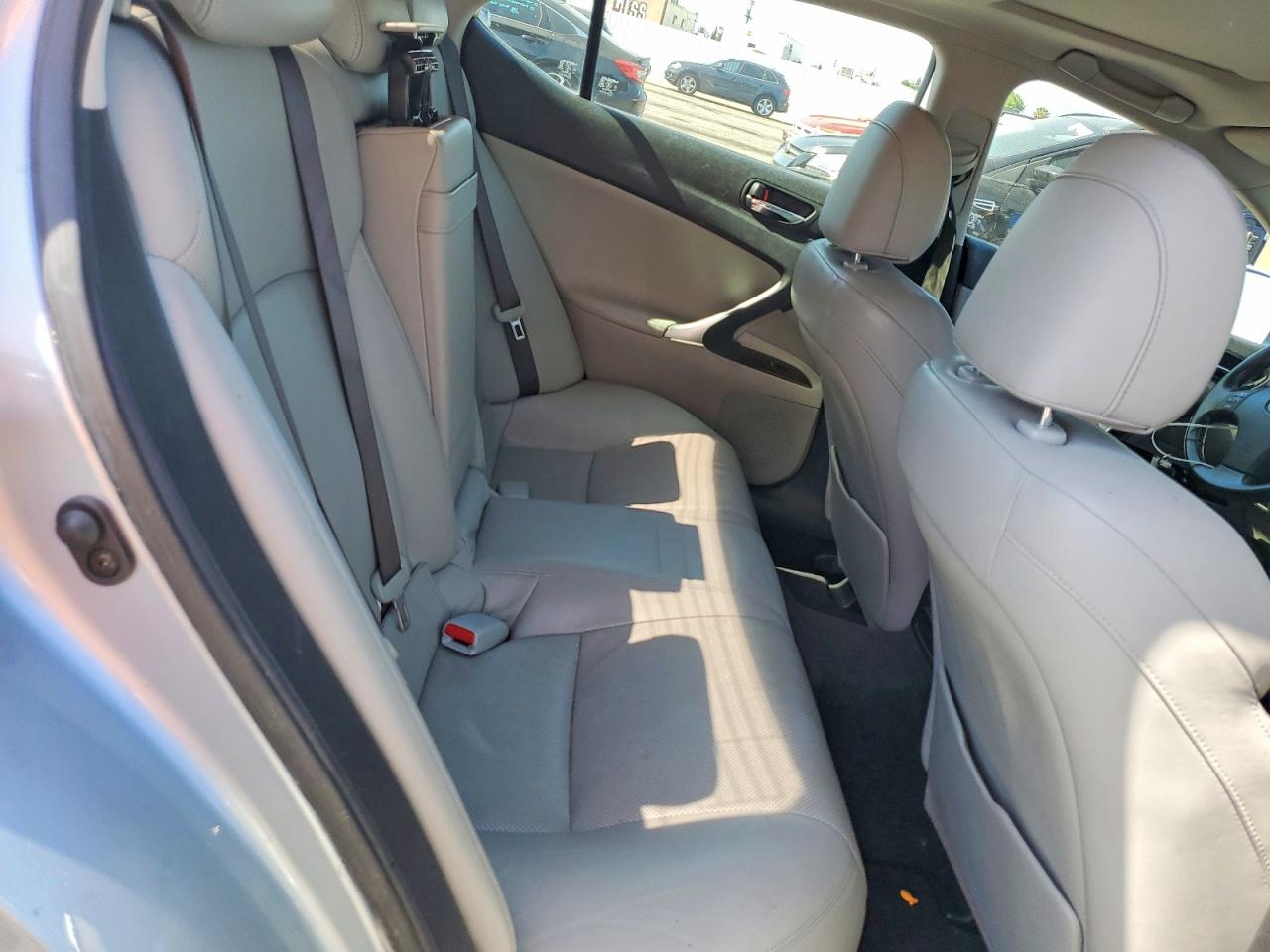 2006 LEXUS IS 350 photo 10