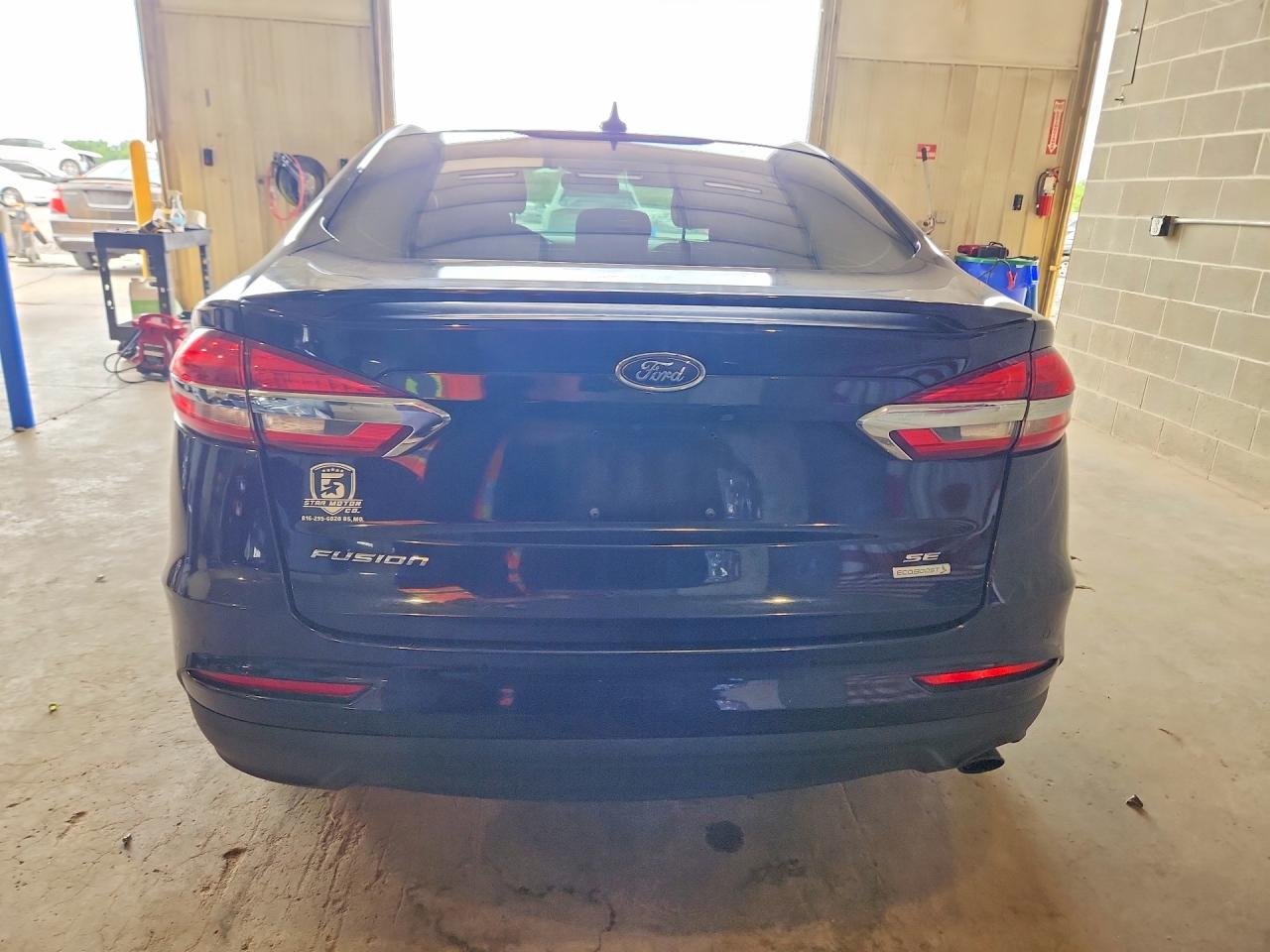 2019 FORD FUSION SE photo 11