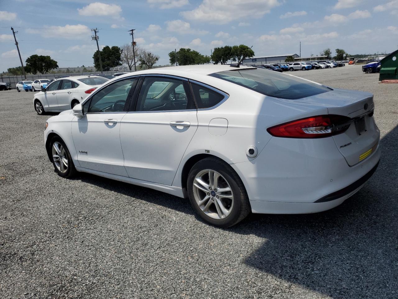 2018 FORD FUSION SE HYBRID photo 2