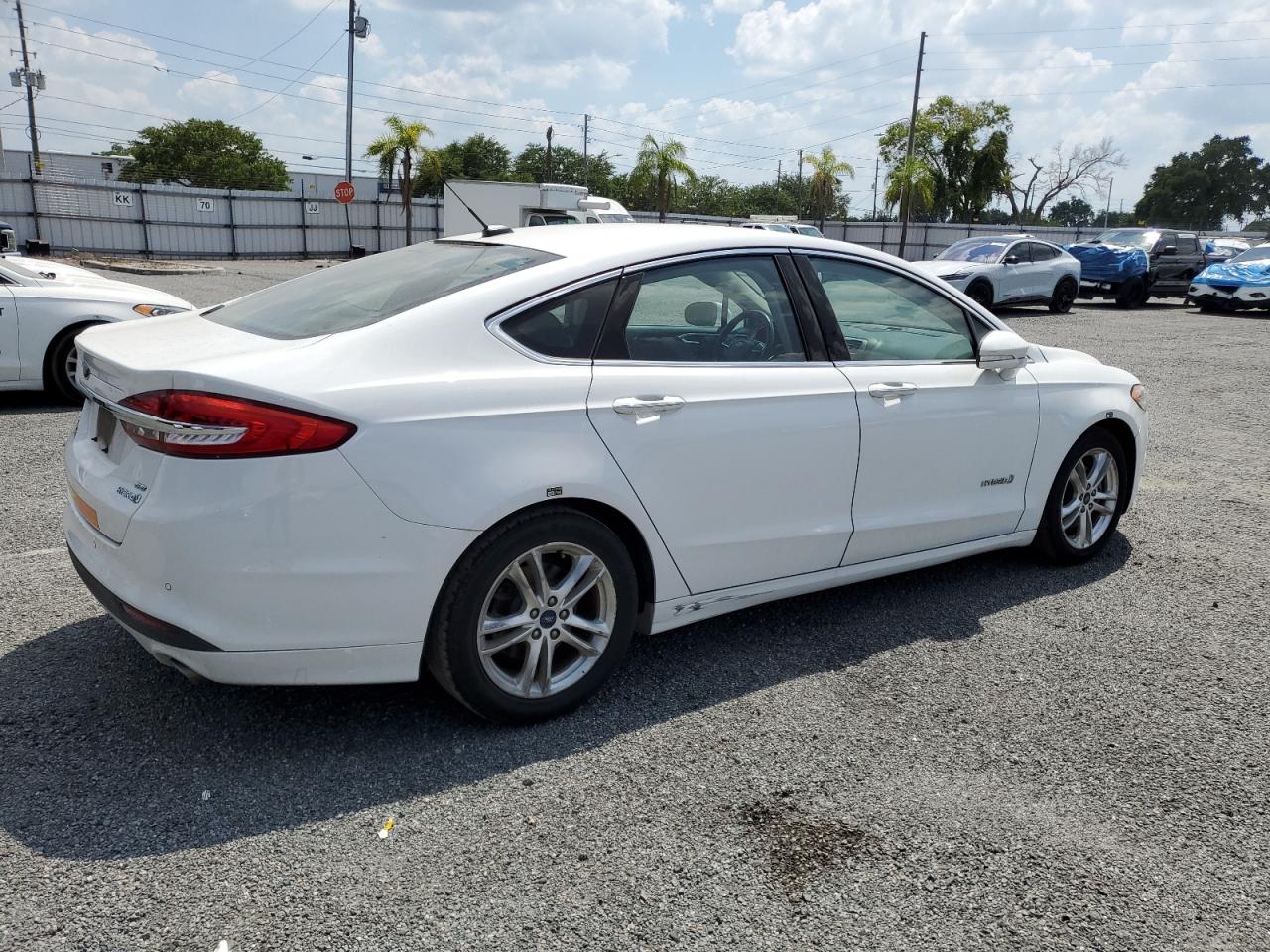 2018 FORD FUSION SE HYBRID photo 3