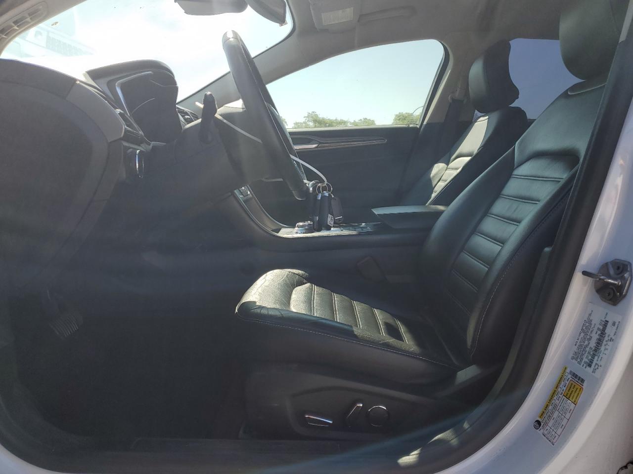 2017 FORD FUSION SE HYBRID photo 13