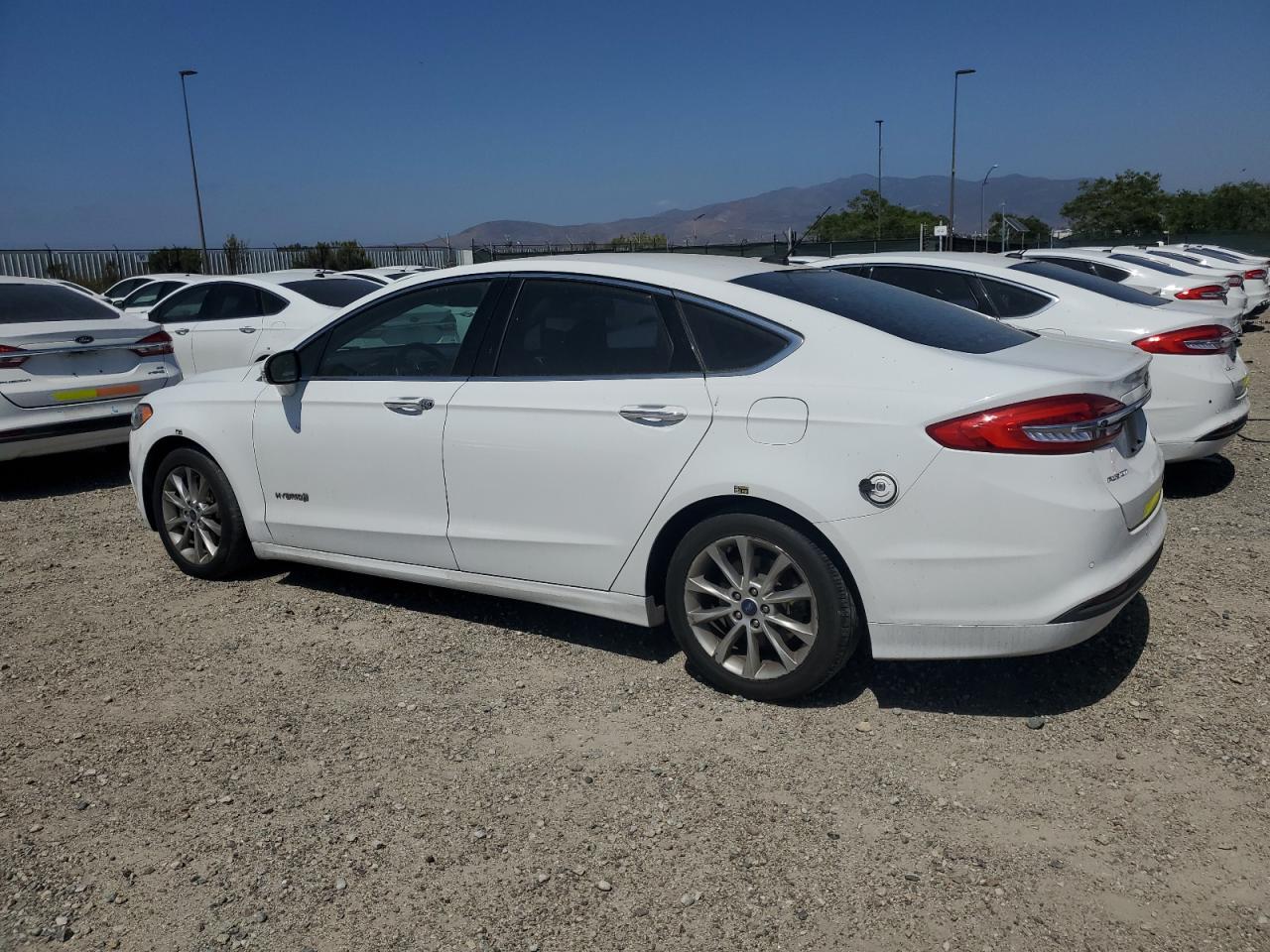 2017 FORD FUSION SE HYBRID photo 3