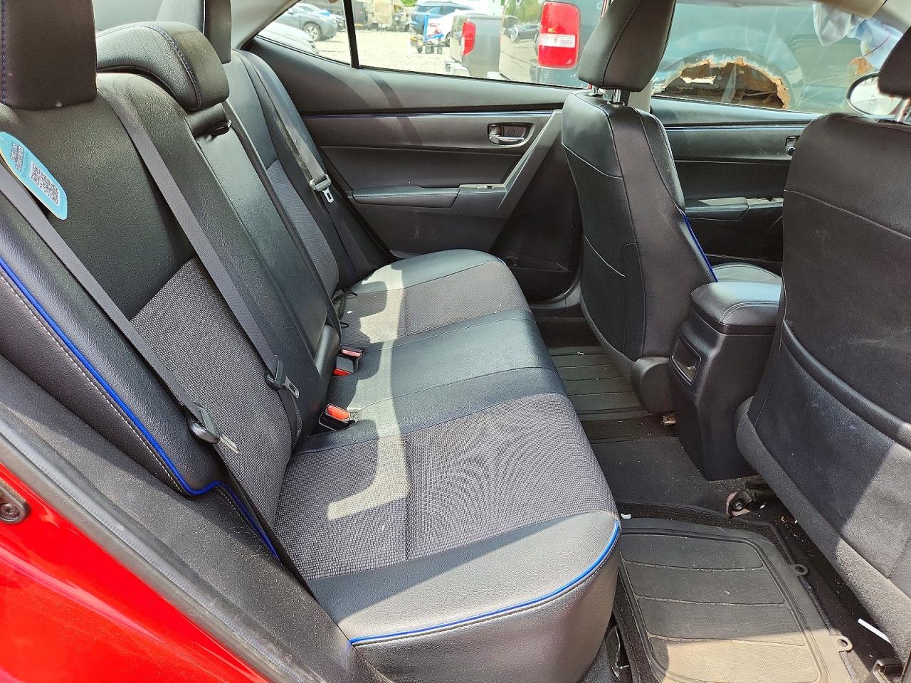 2018 TOYOTA COROLLA SE photo 10
