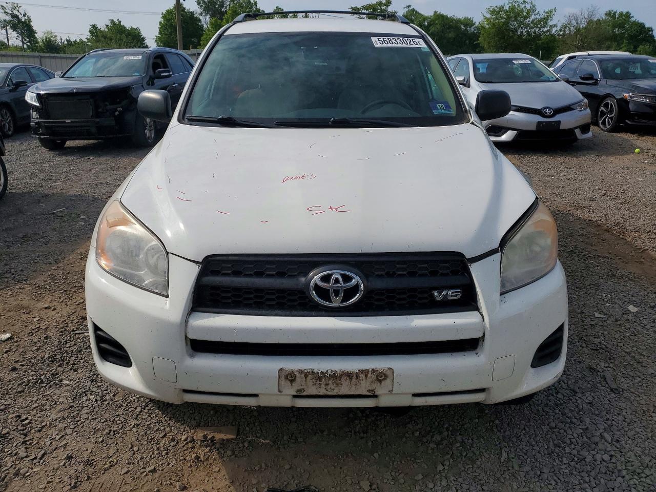 2011 TOYOTA RAV4 BASE photo 5
