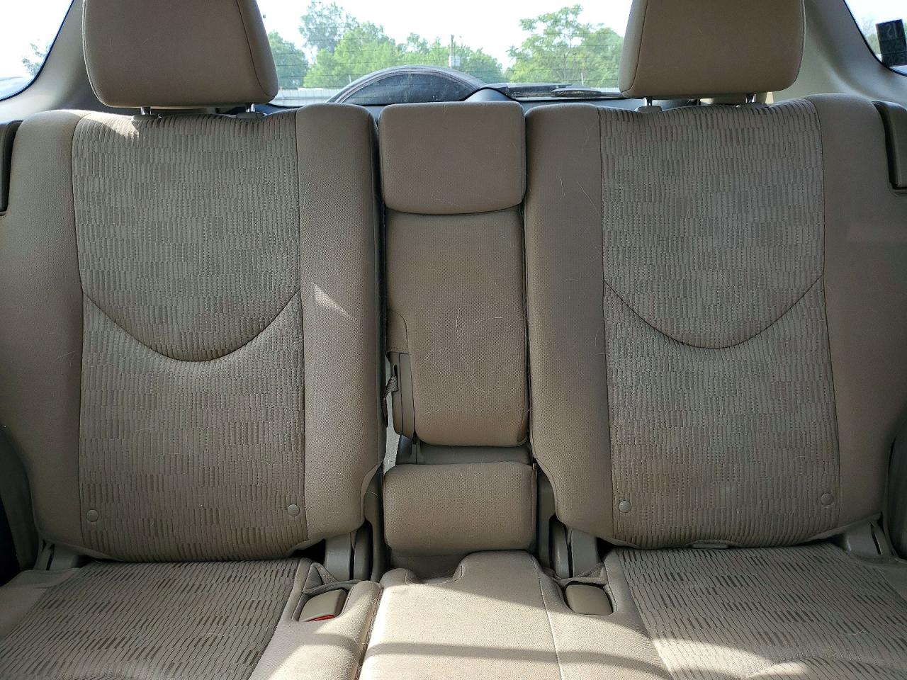 2011 TOYOTA RAV4 BASE photo 10