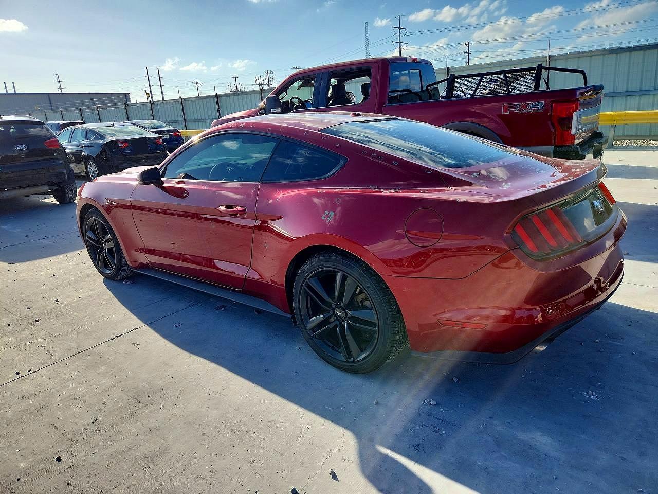 2016 FORD MUSTANG photo 3