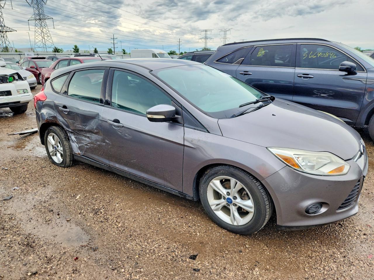 2014 FORD FOCUS SE photo 10