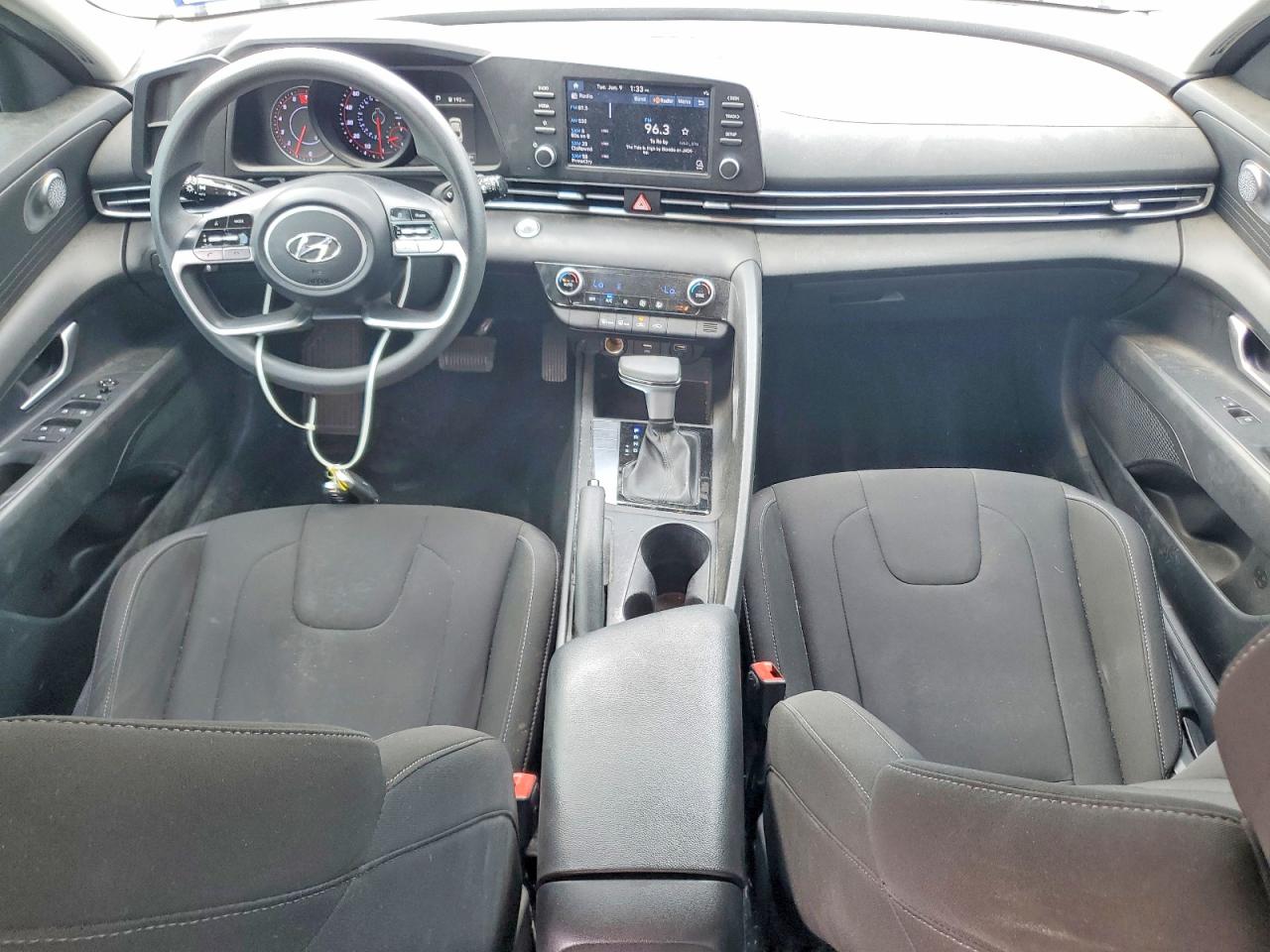 2023 HYUNDAI ELANTRA SEL photo 22