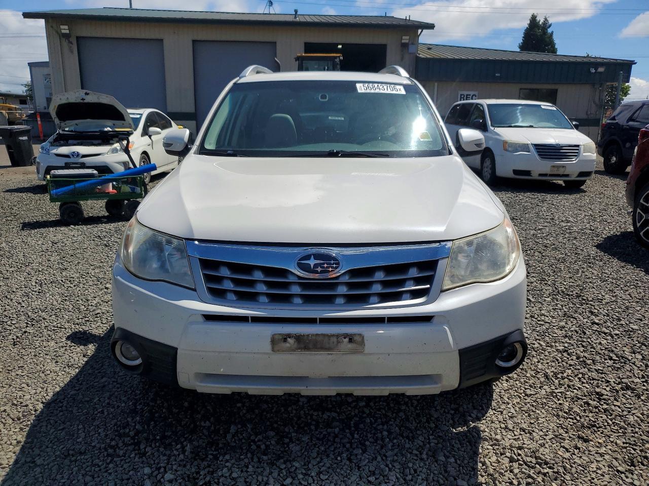 2011 SUBARU FORESTER TOURING photo 13