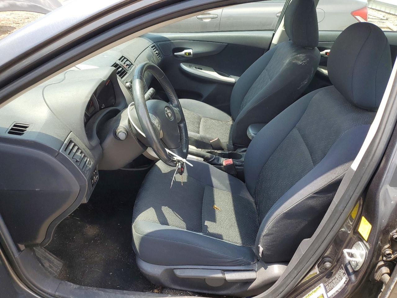 2010 TOYOTA COROLLA S photo 7