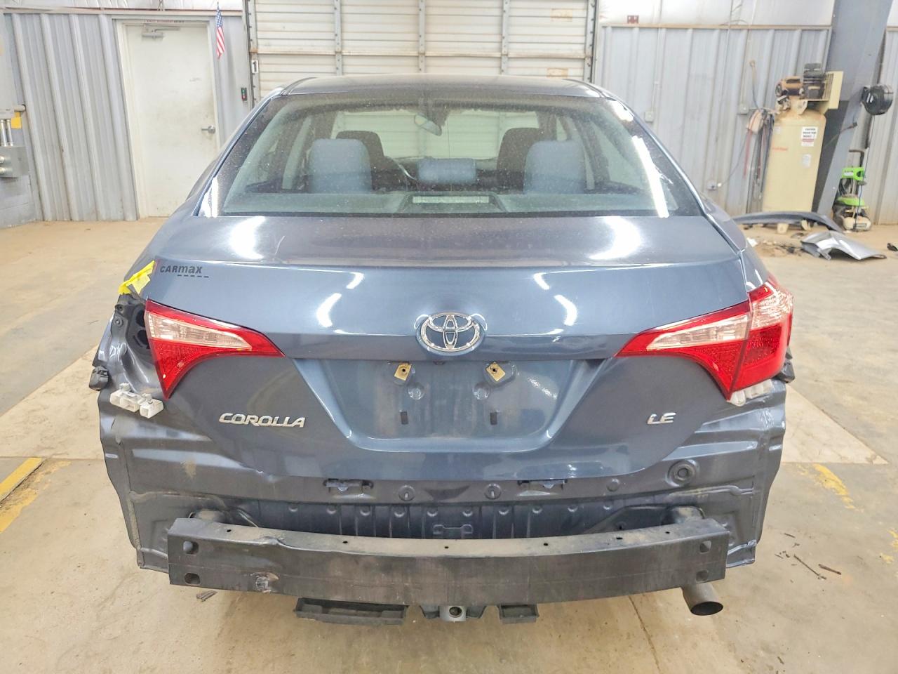 2018 TOYOTA COROLLA LE photo 16