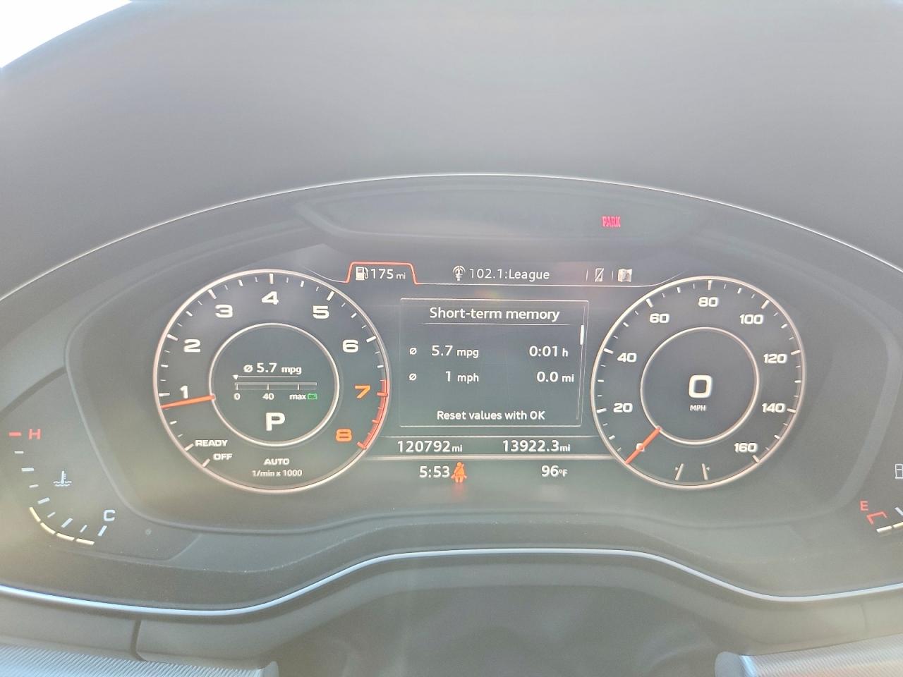 2017 AUDI A4 PRESTIGE photo 17