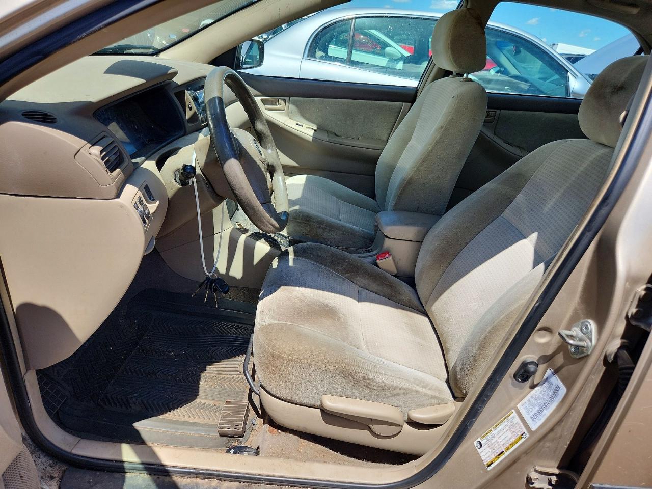 2005 TOYOTA COROLLA CE photo 13