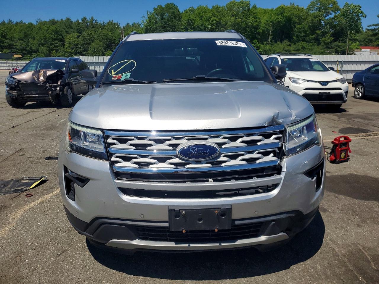 2019 FORD EXPLORER XLT photo 5