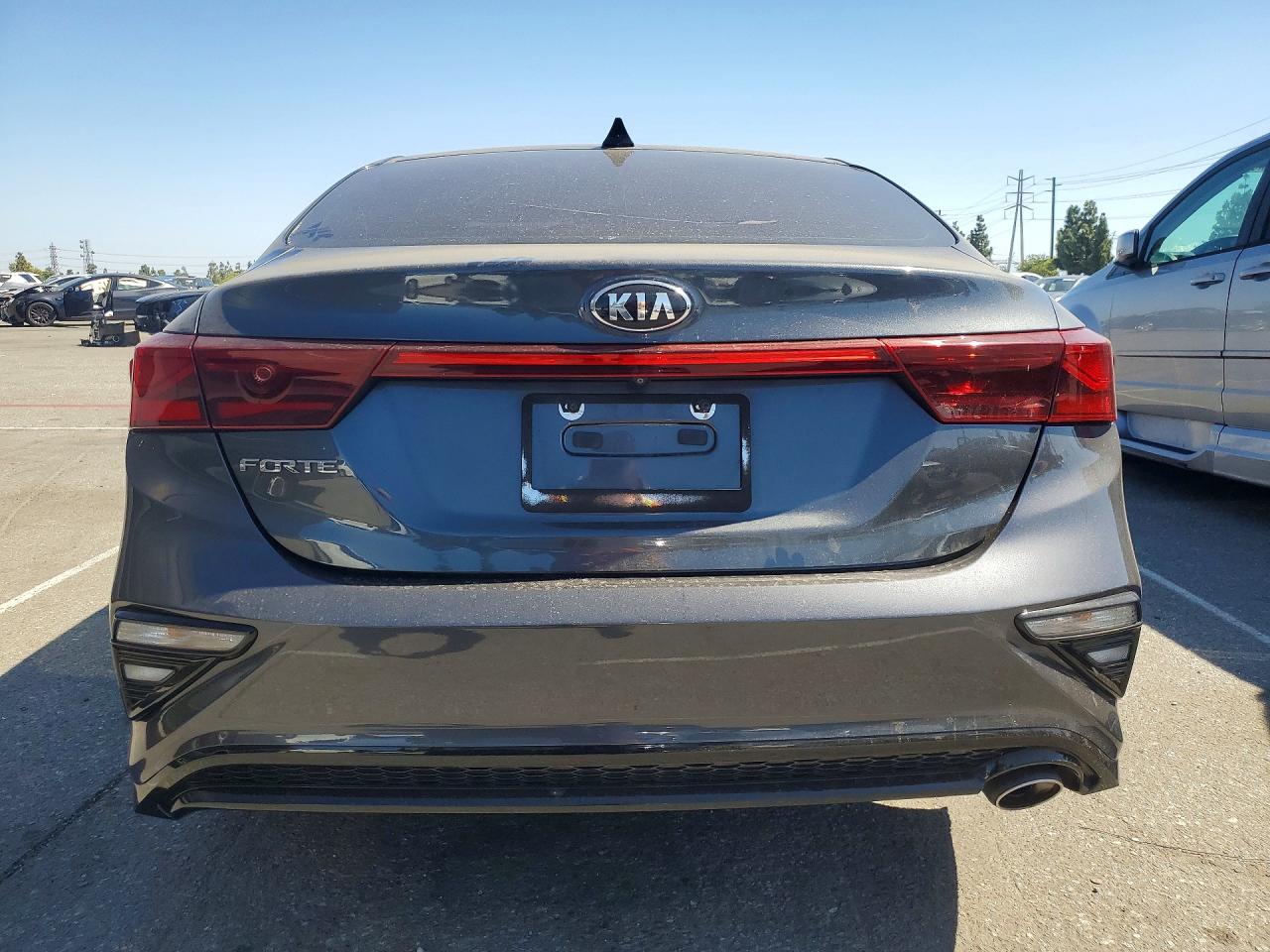 2019 KIA FORTE LXS photo 16