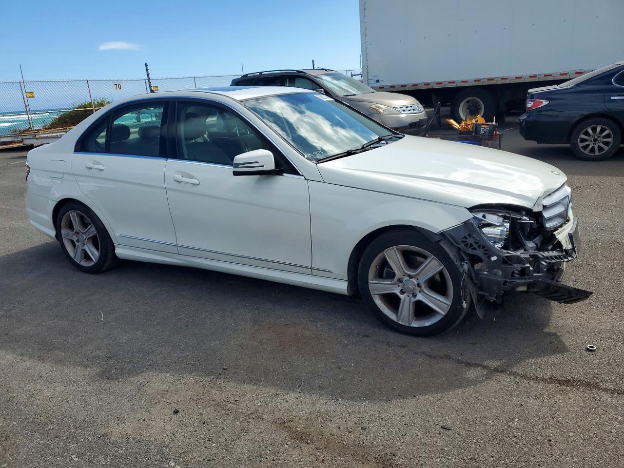2011 MERCEDES-BENZ C 300 photo 4