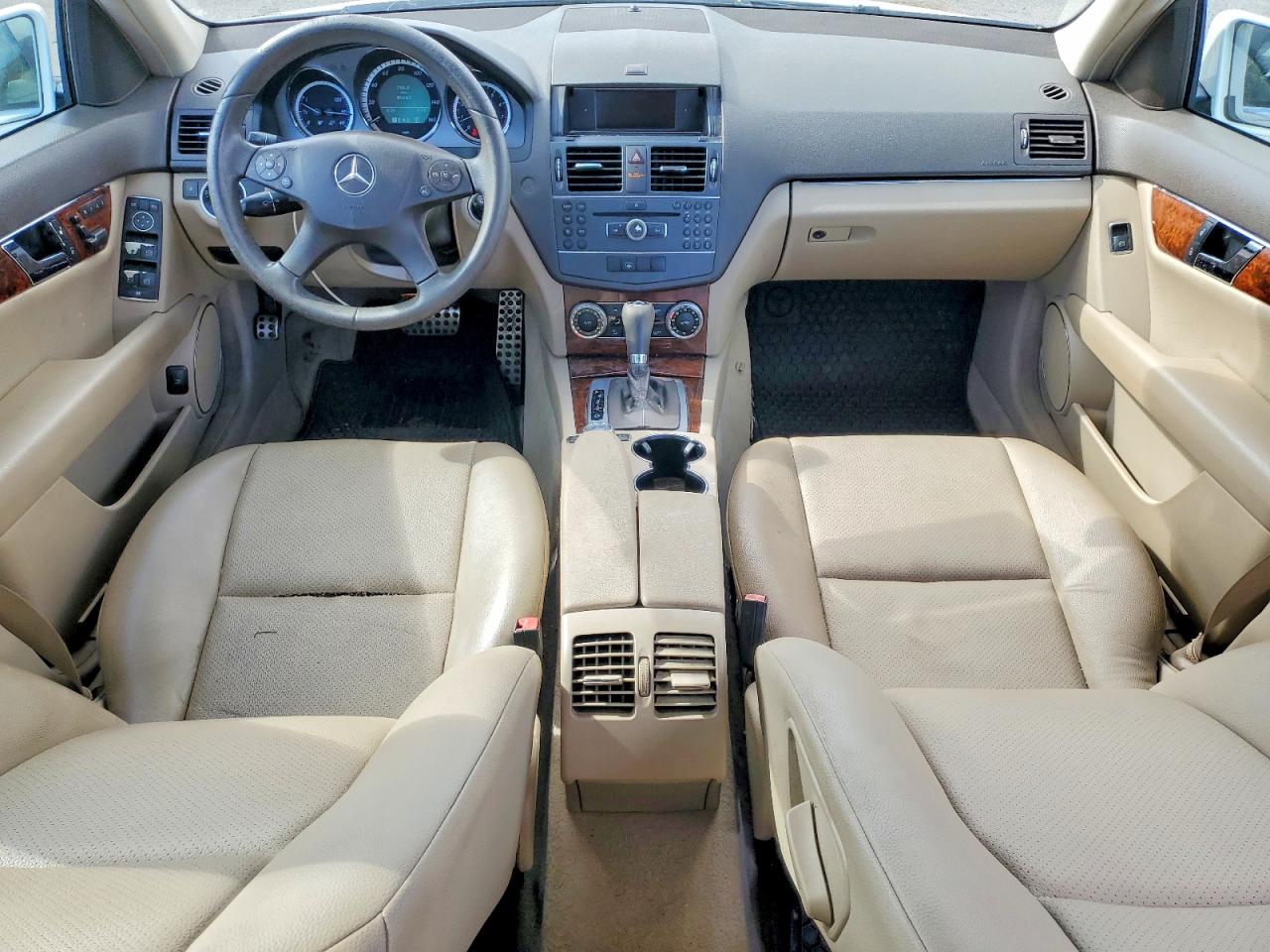 2011 MERCEDES-BENZ C 300 photo 8