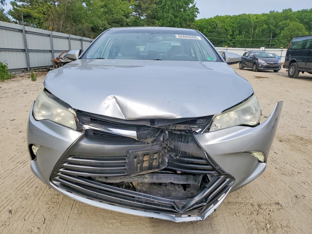 2017 TOYOTA CAMRY XLE photo 13