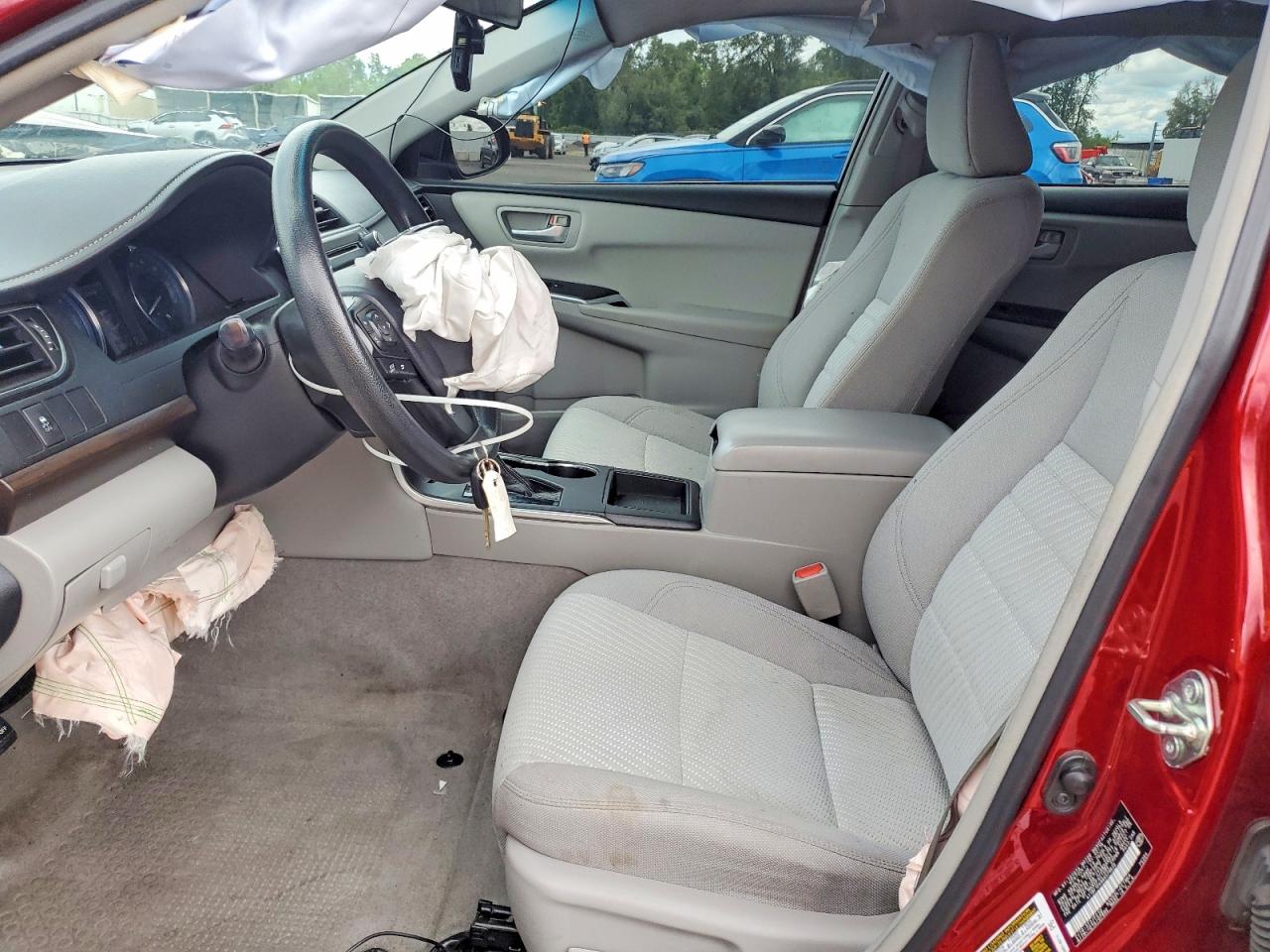 2016 TOYOTA CAMRY LE photo 7