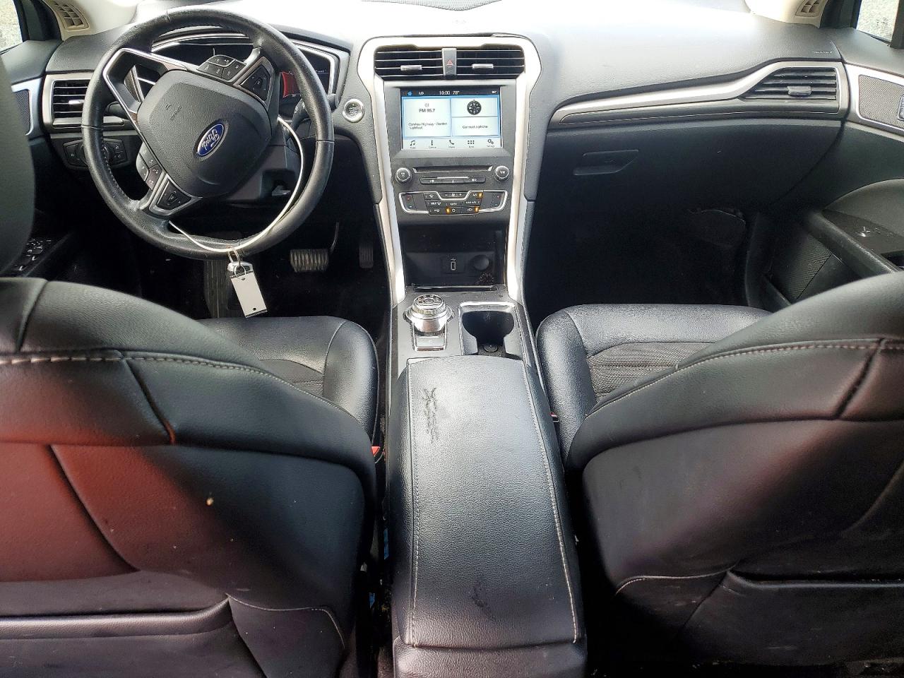 2017 FORD FUSION SE photo 15