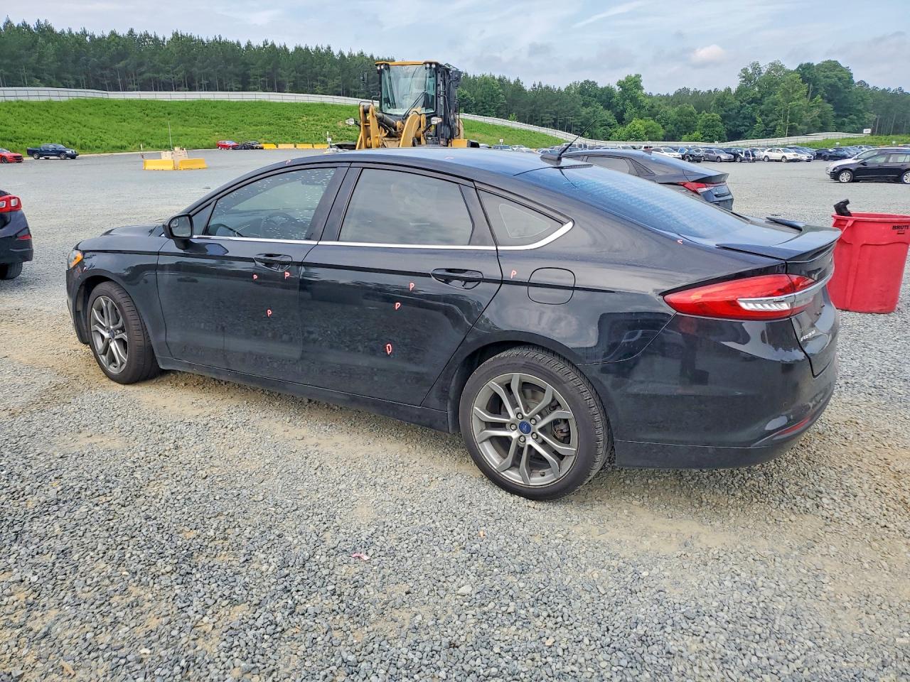 2017 FORD FUSION SE photo 3