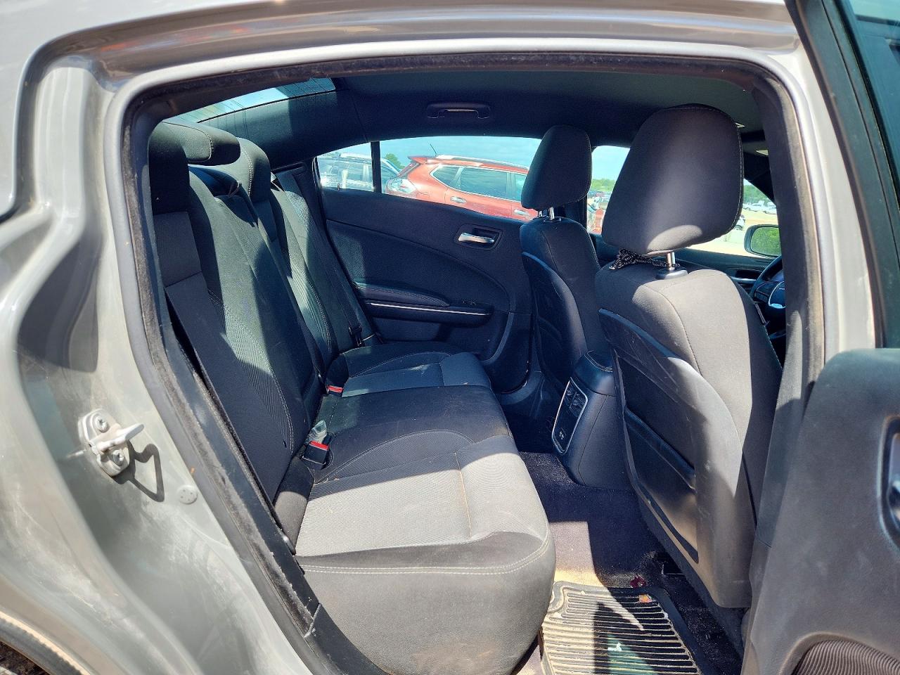 2017 DODGE CHARGER SE photo 19