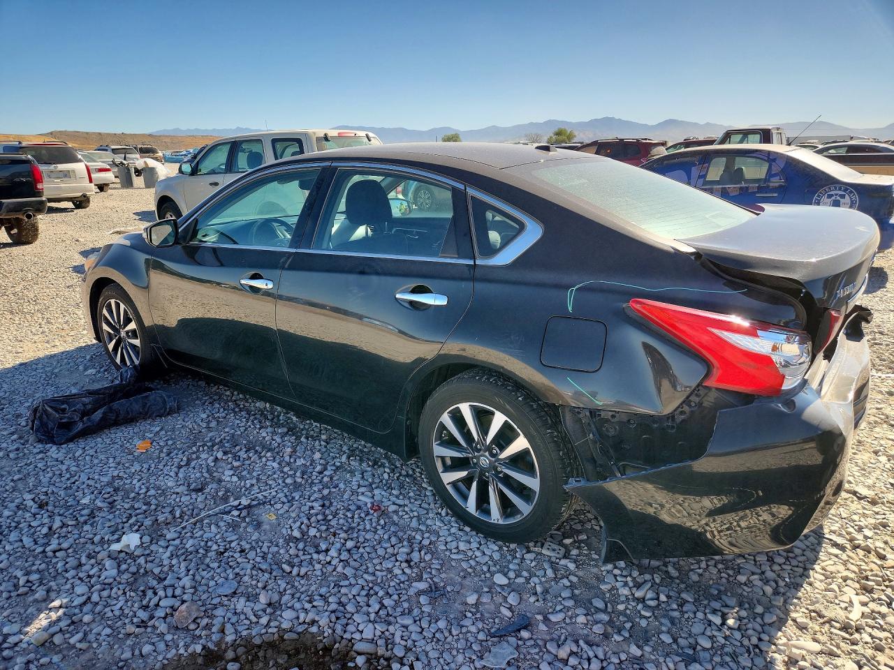 2017 NISSAN ALTIMA 2.5 SV photo 4