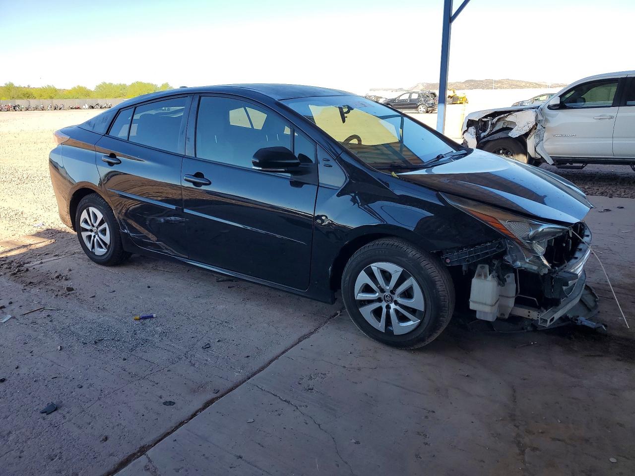 2016 TOYOTA PRIUS TWO photo 7
