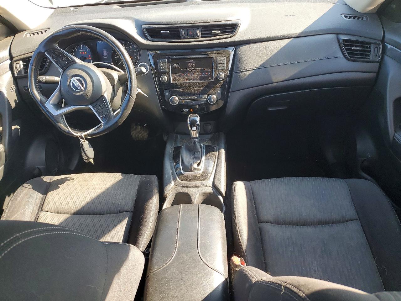 2018 NISSAN ROGUE SV photo 15