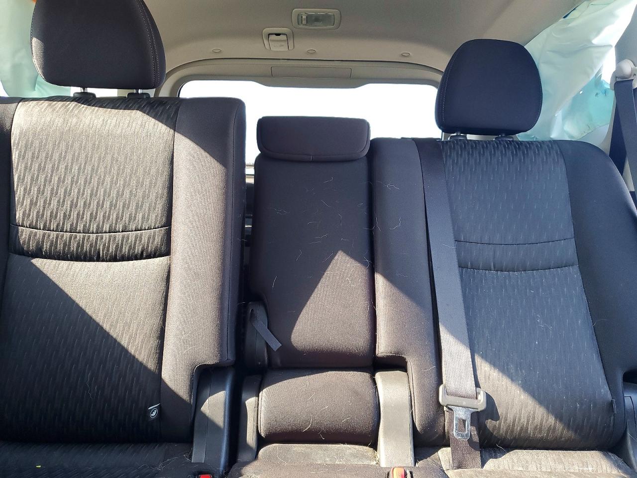 2018 NISSAN ROGUE SV photo 19