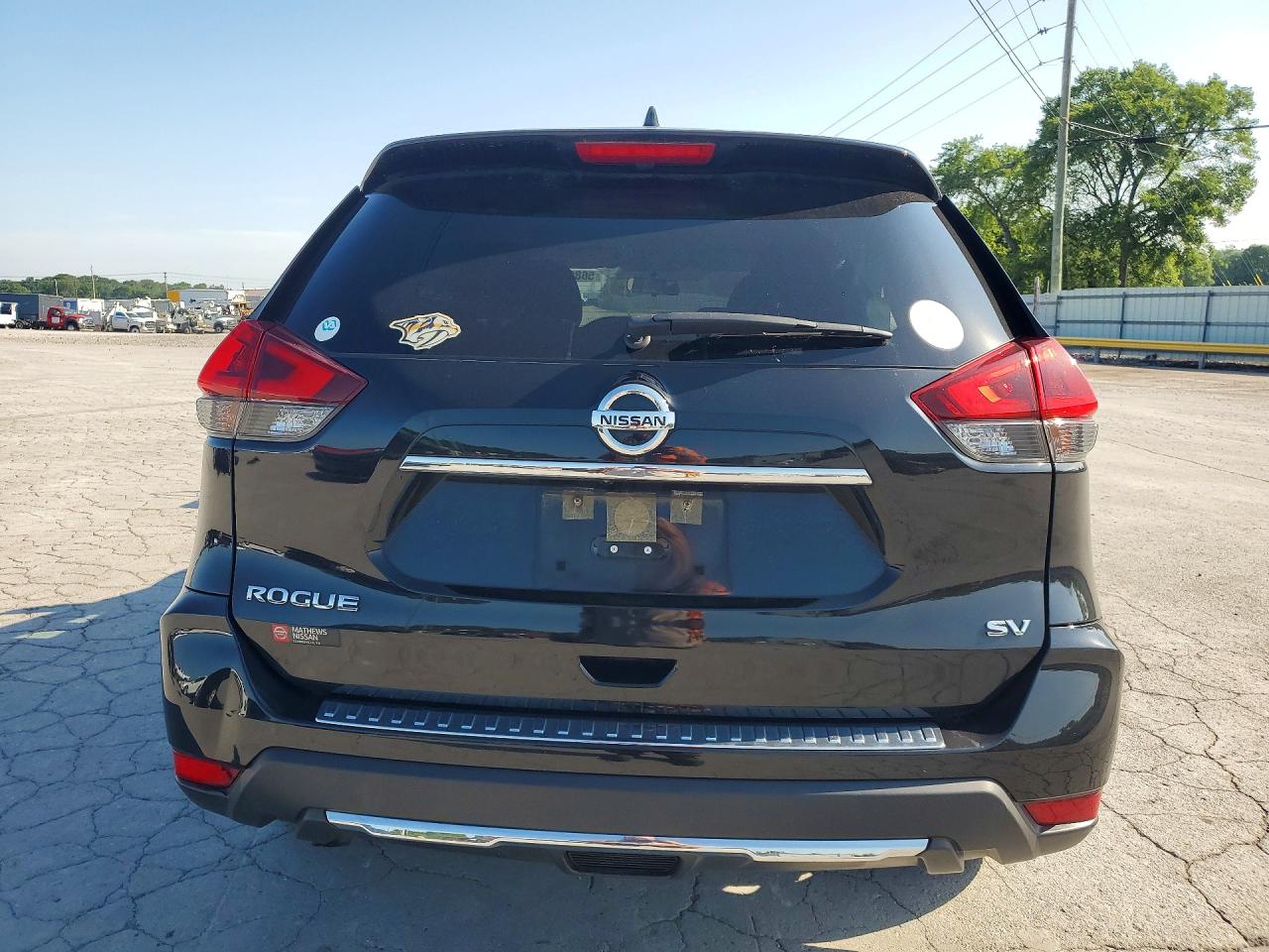 2018 NISSAN ROGUE SV photo 11