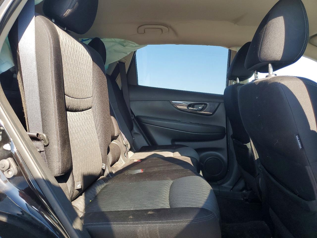 2018 NISSAN ROGUE SV photo 21