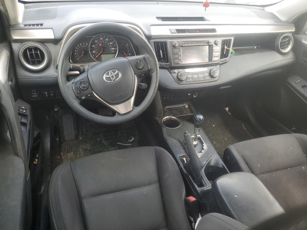 2013 TOYOTA RAV4 XLE photo 8
