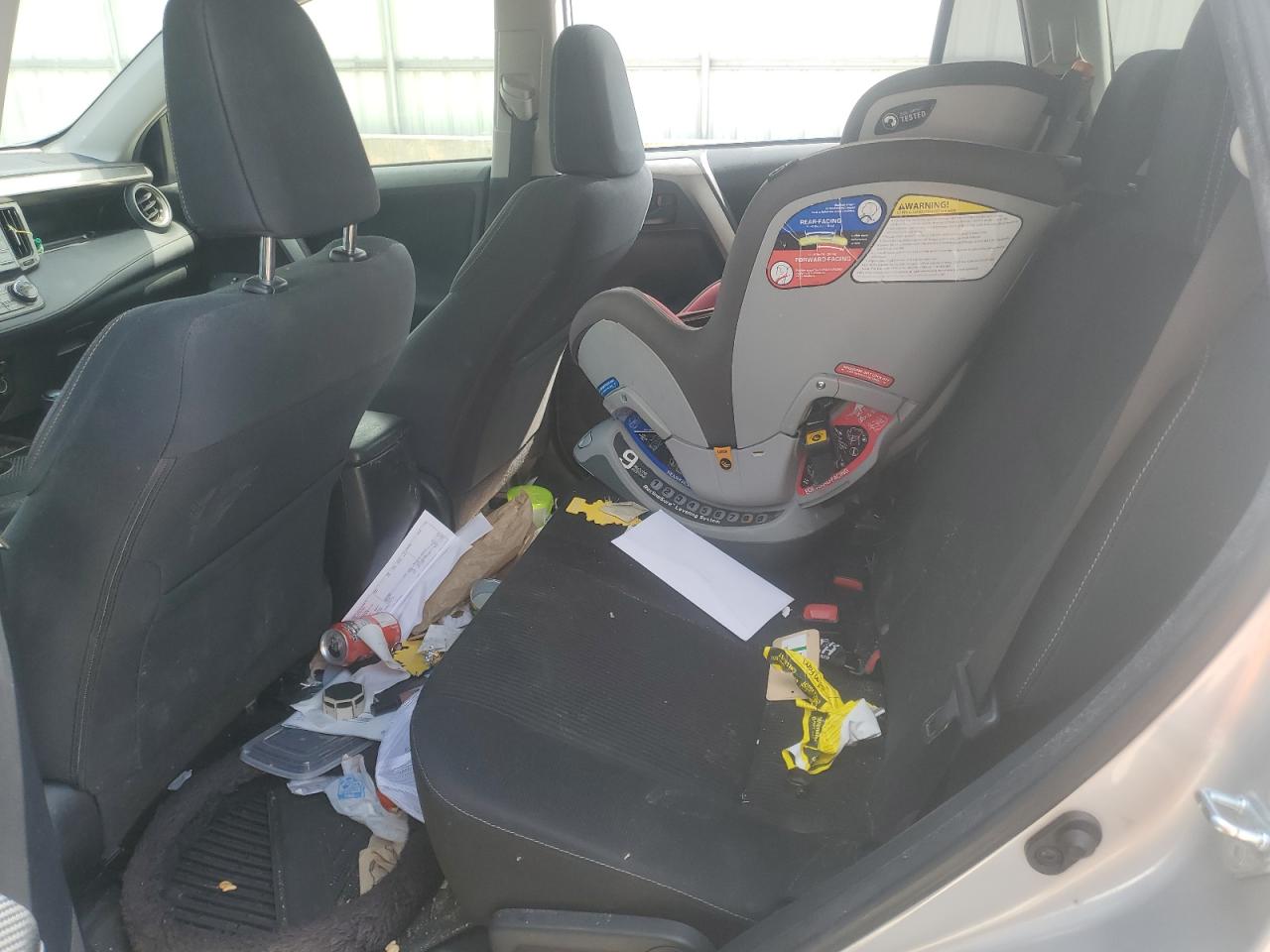 2013 TOYOTA RAV4 XLE photo 10