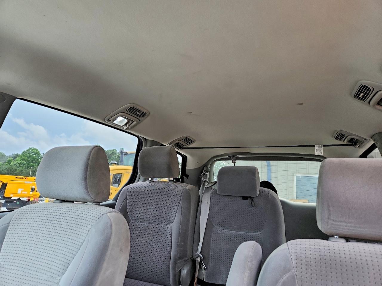 2006 TOYOTA SIENNA LE 8 PASSENGER photo 10