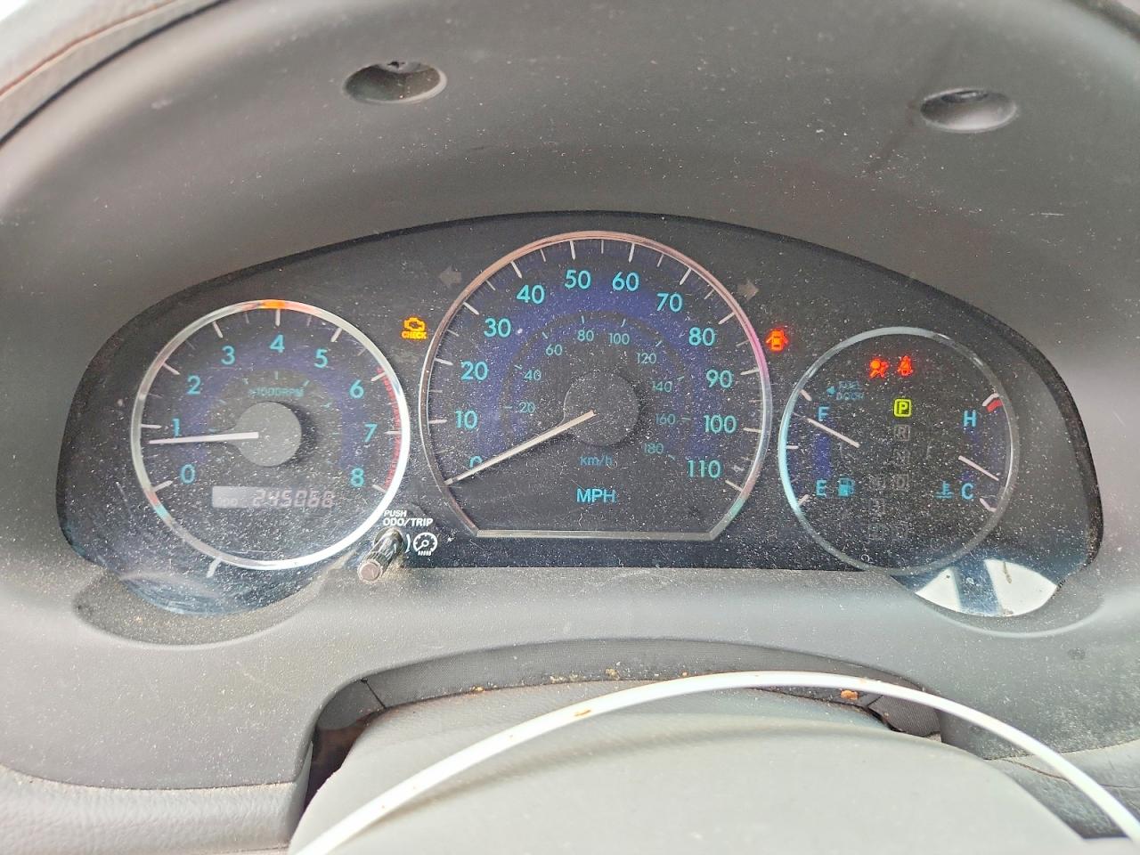 2006 TOYOTA SIENNA LE 8 PASSENGER photo 9