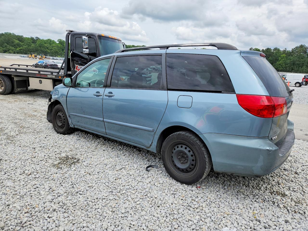 2006 TOYOTA SIENNA LE 8 PASSENGER photo 2