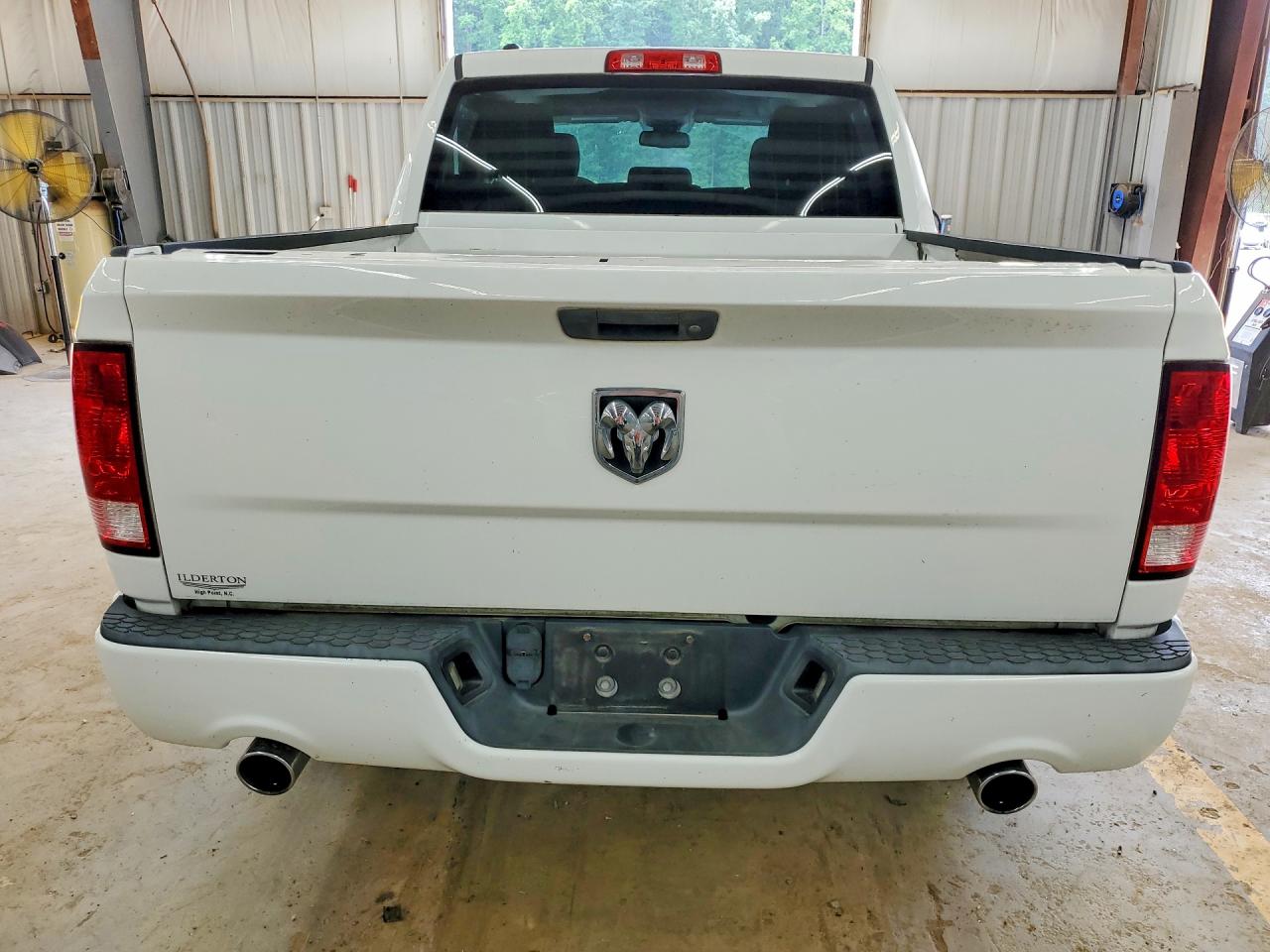2015 RAM 1500 ST photo 11