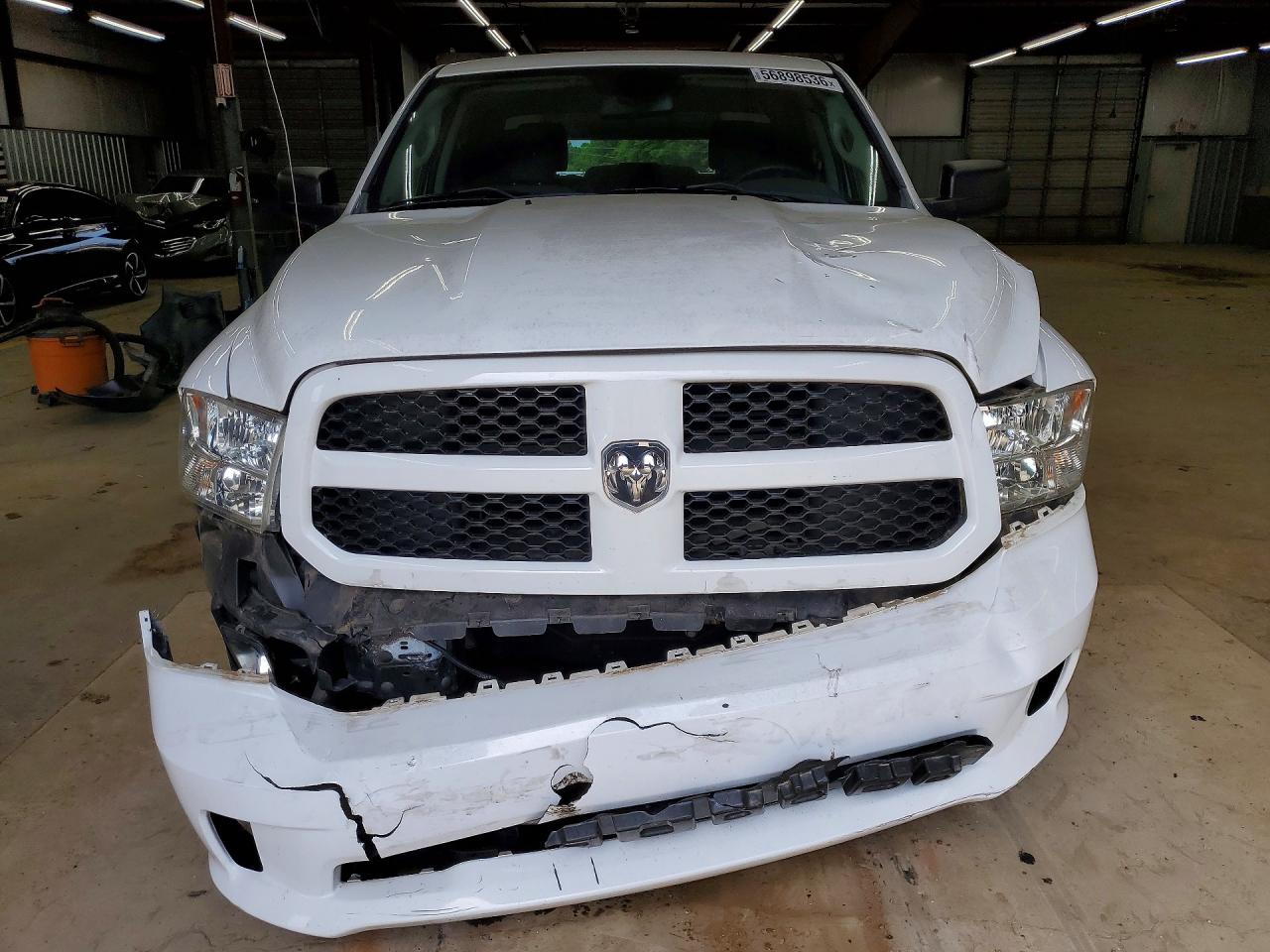 2015 RAM 1500 ST photo 9