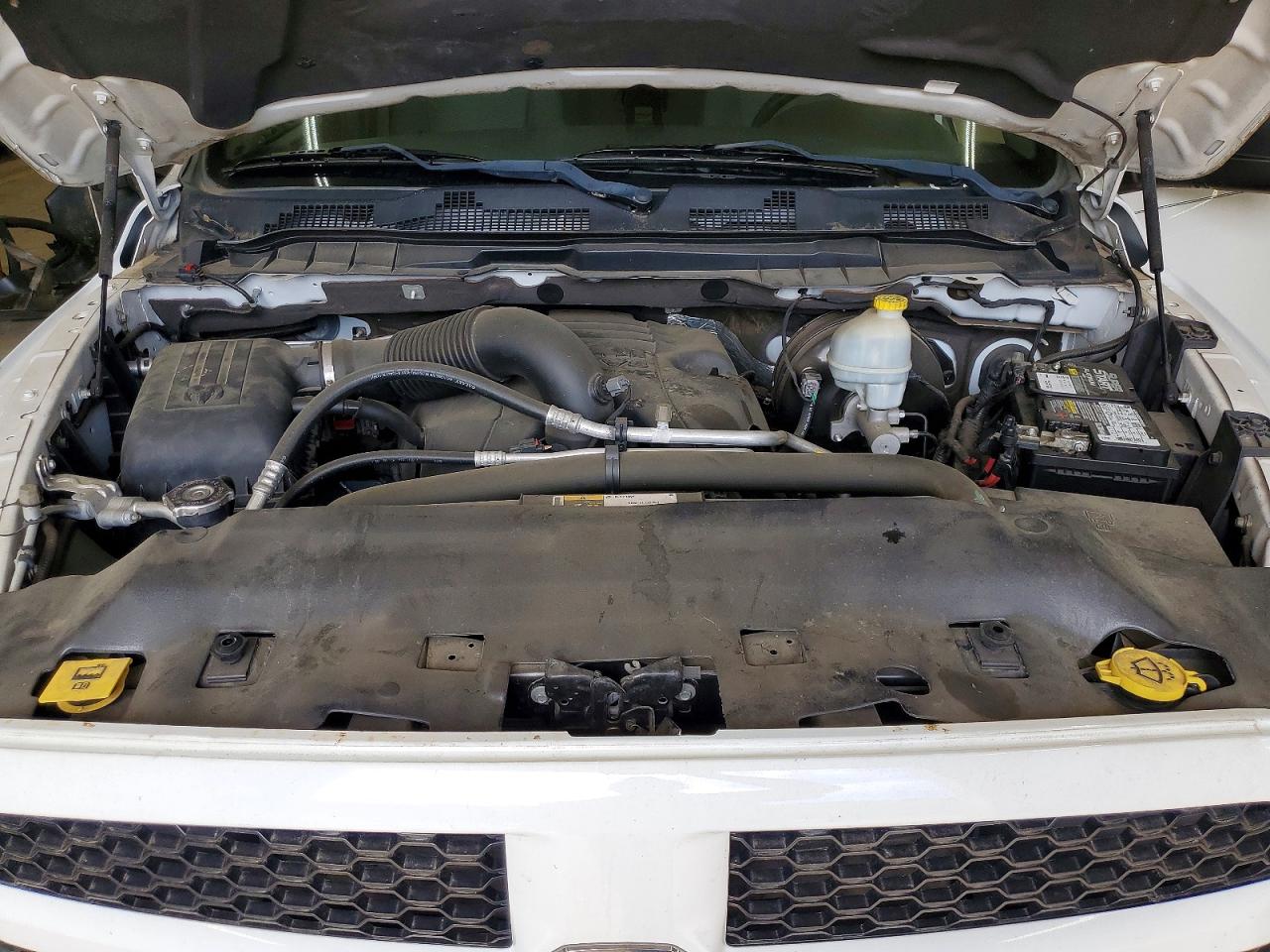 2015 RAM 1500 ST photo 21