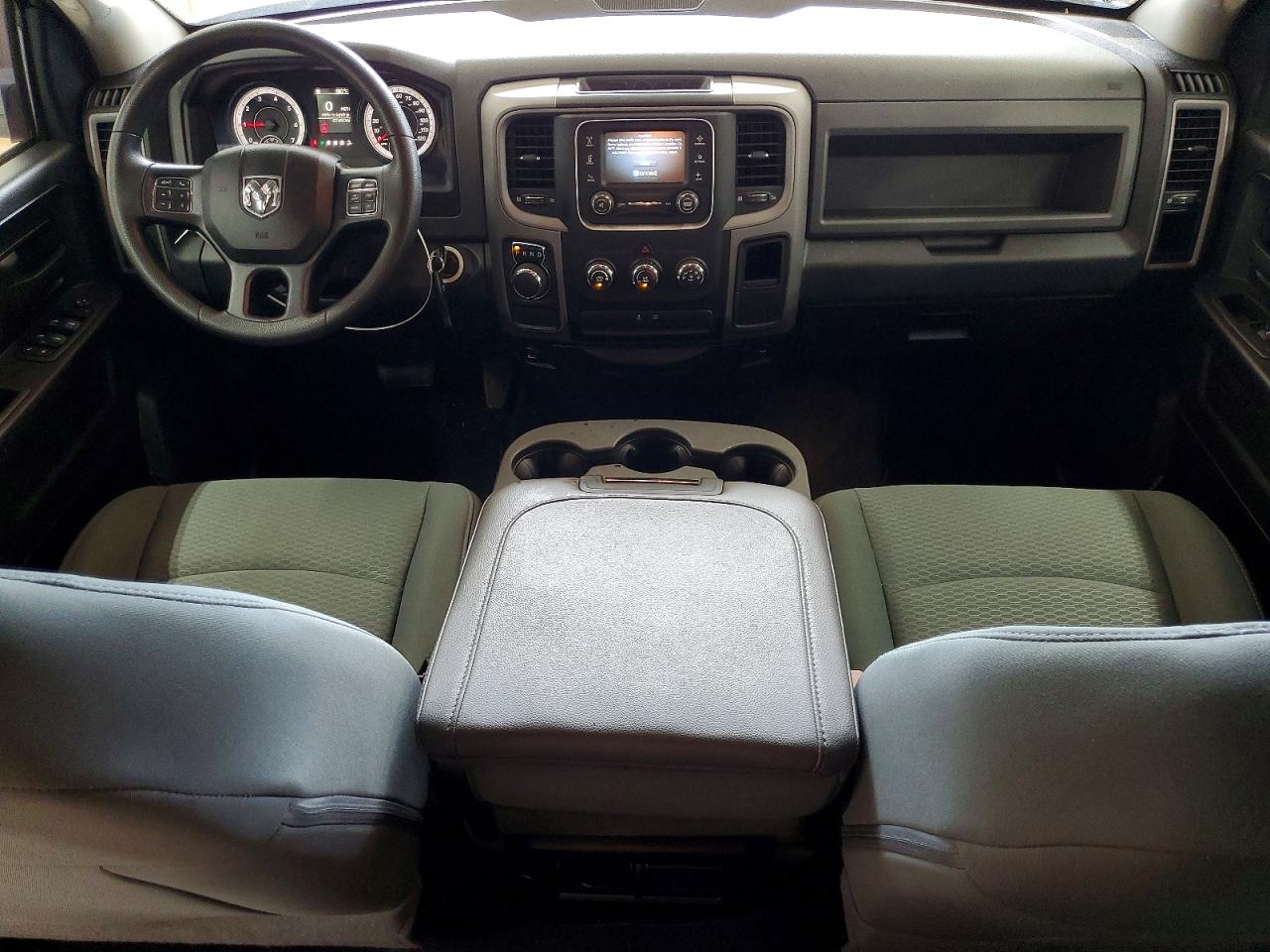 2015 RAM 1500 ST photo 15