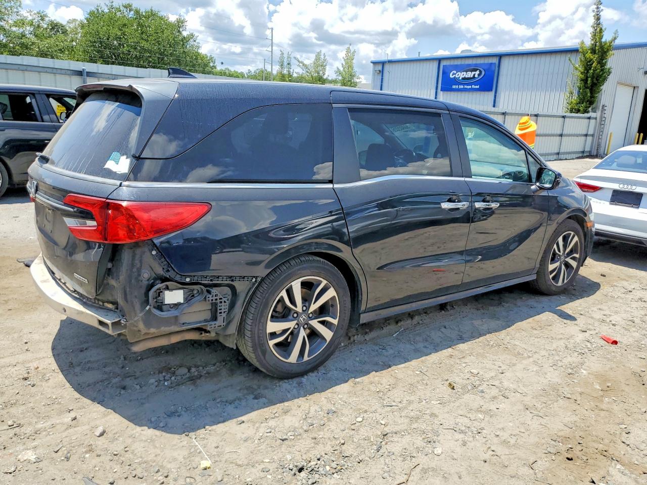 2023 HONDA ODYSSEY TOURING photo 3