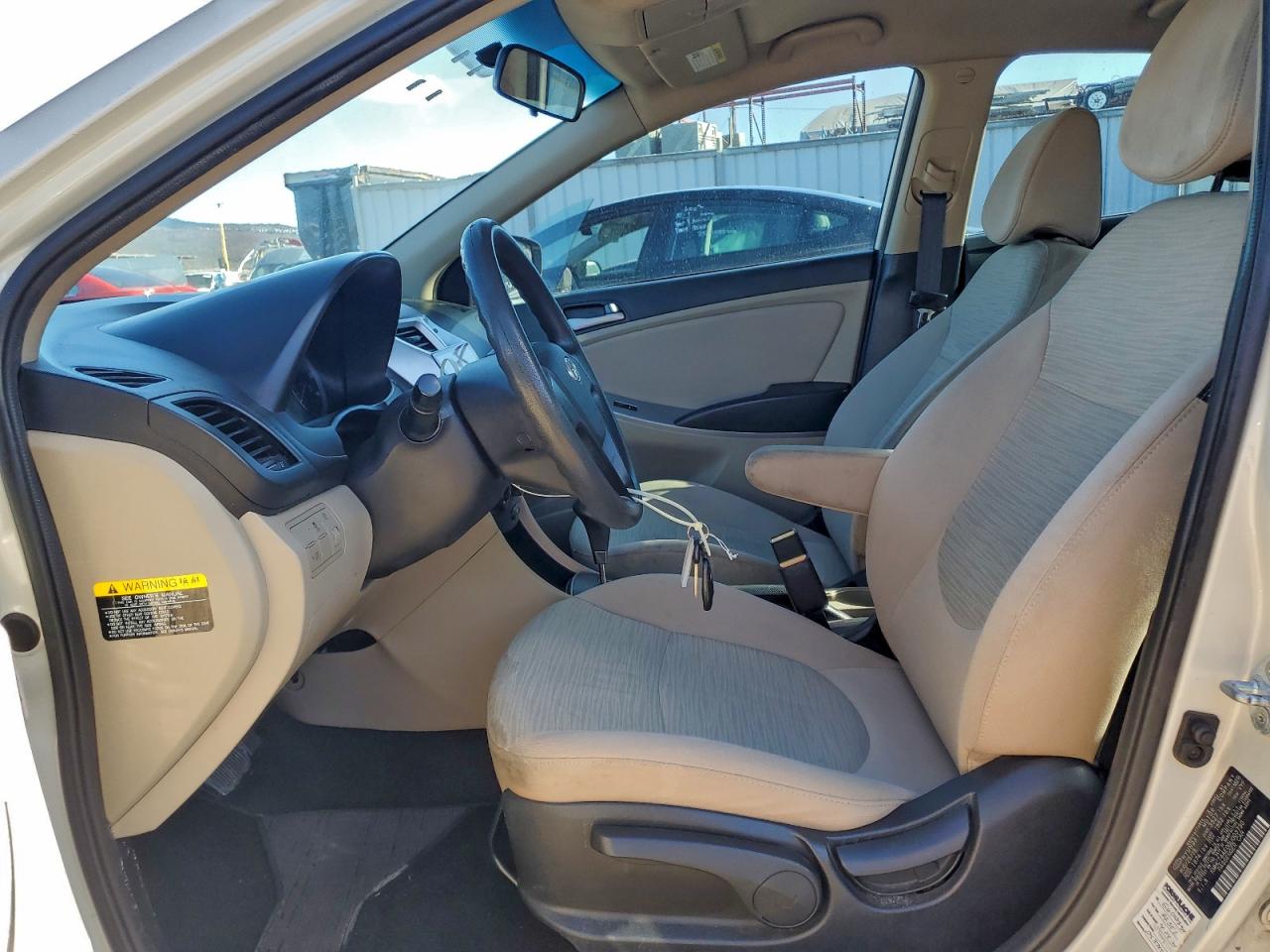 2016 HYUNDAI ACCENT SE photo 7
