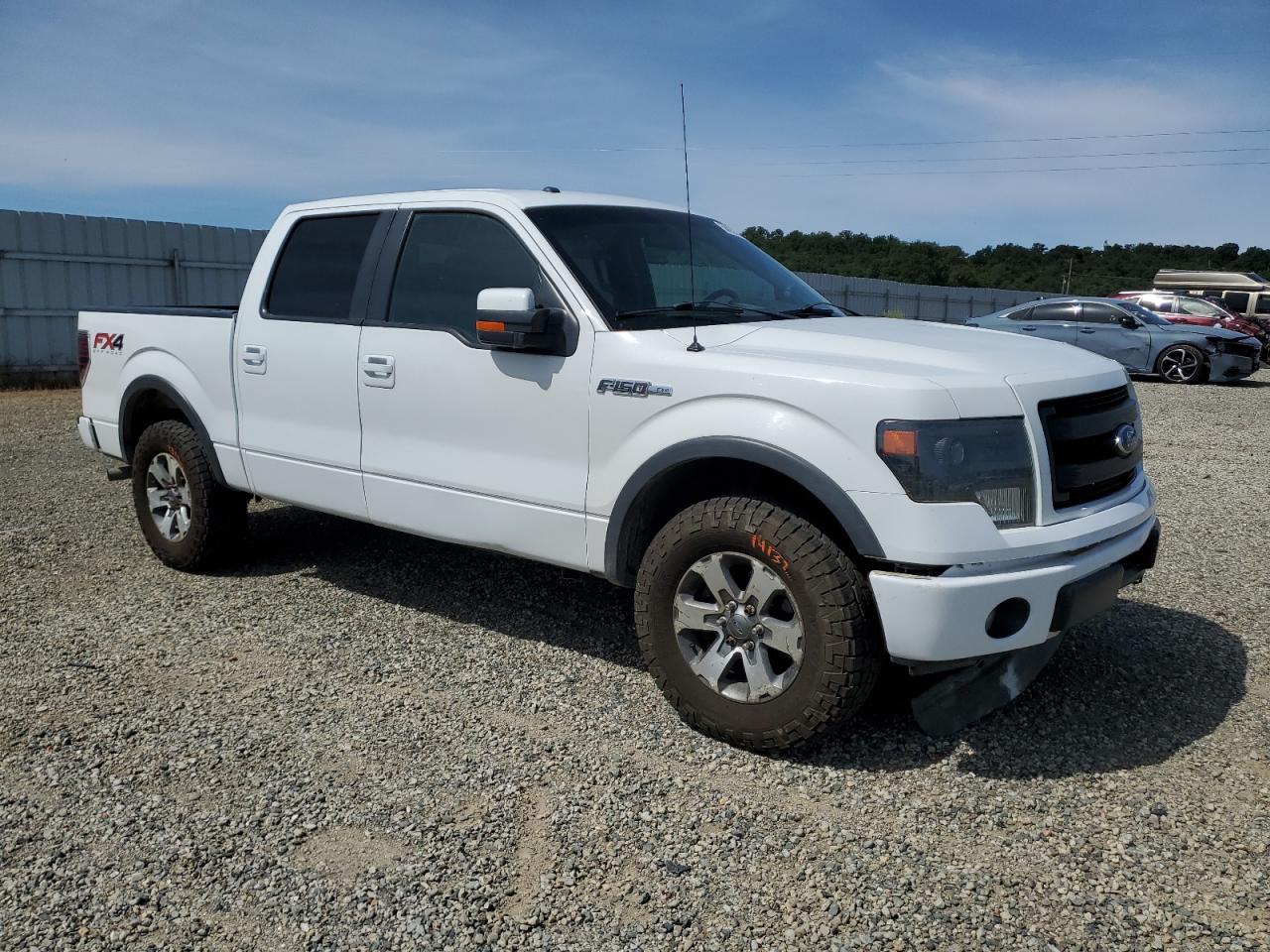 2013 FORD F150 SUPERCREW photo 4