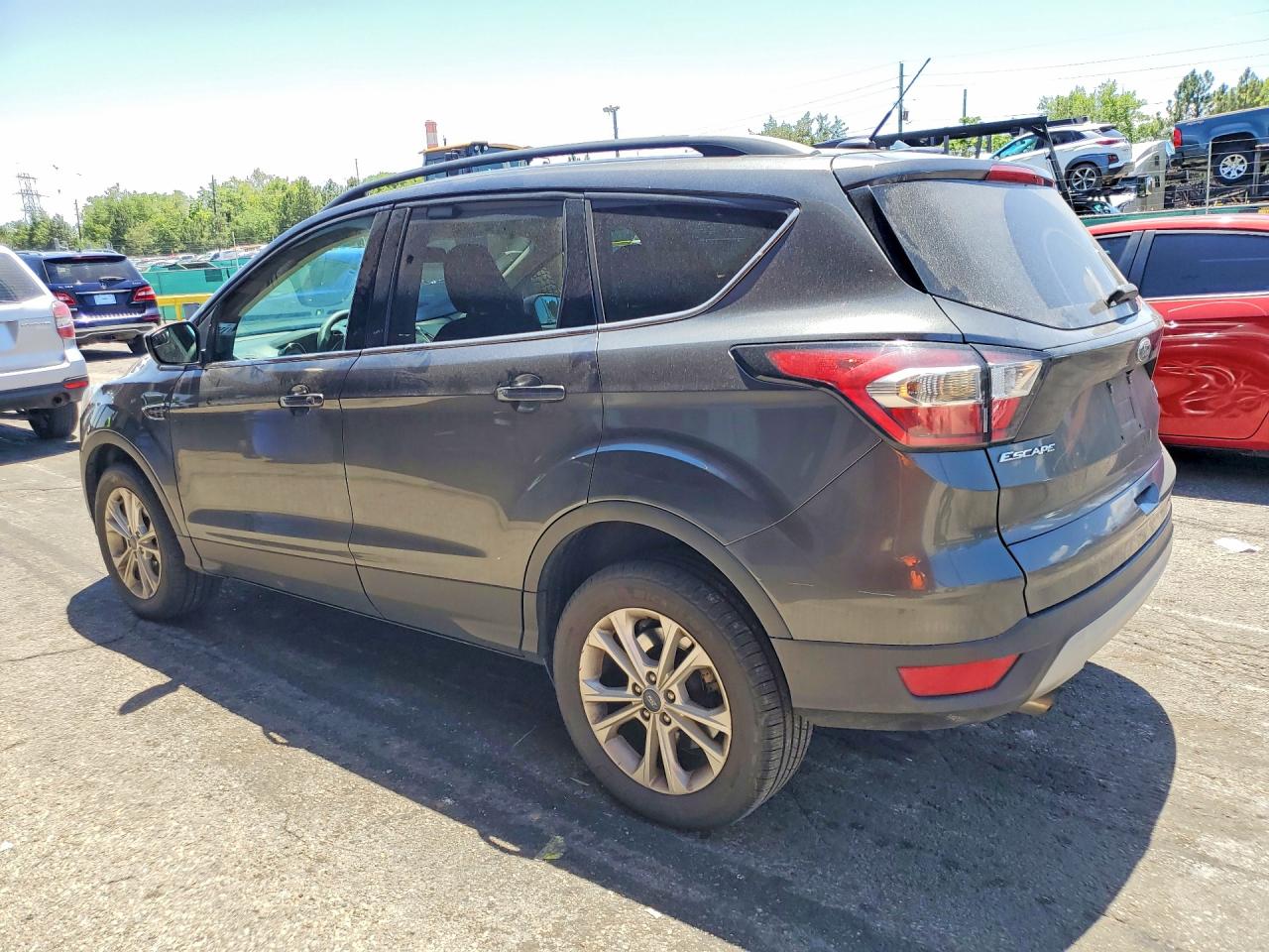 2018 FORD ESCAPE SE photo 4