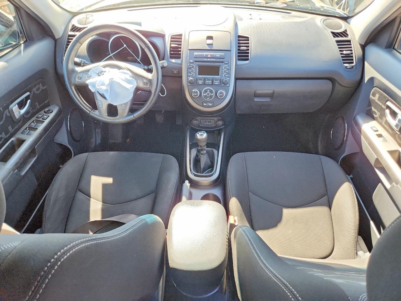 2013 KIA SOUL + photo 22