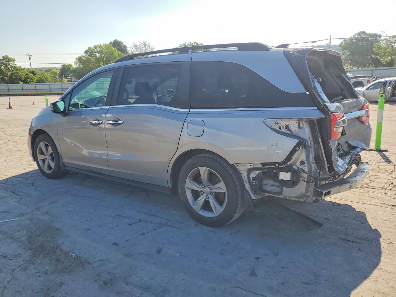 2019 HONDA ODYSSEY EXL photo 3