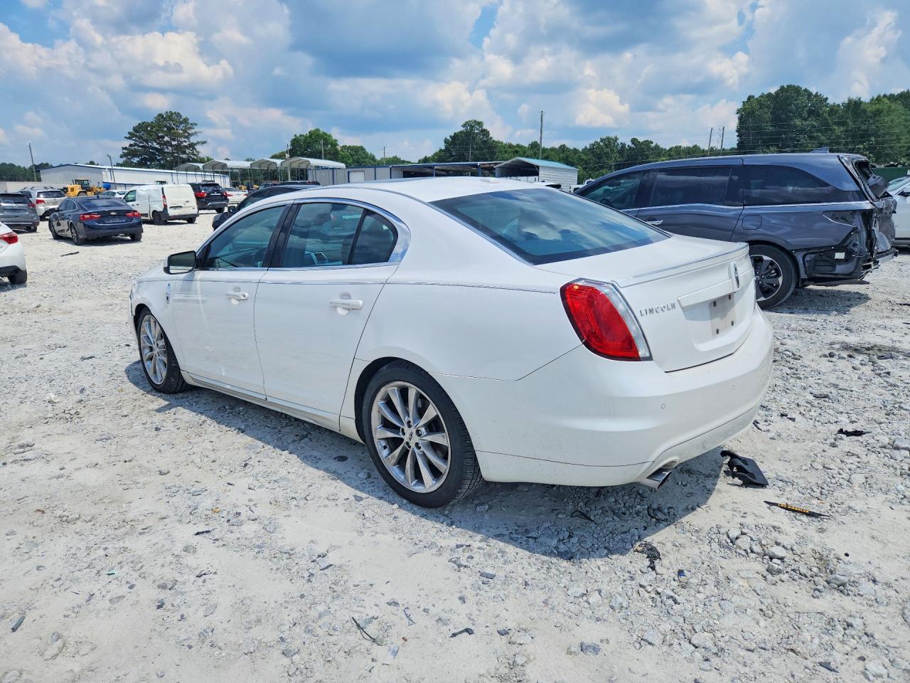 2012 LINCOLN MKS photo 2