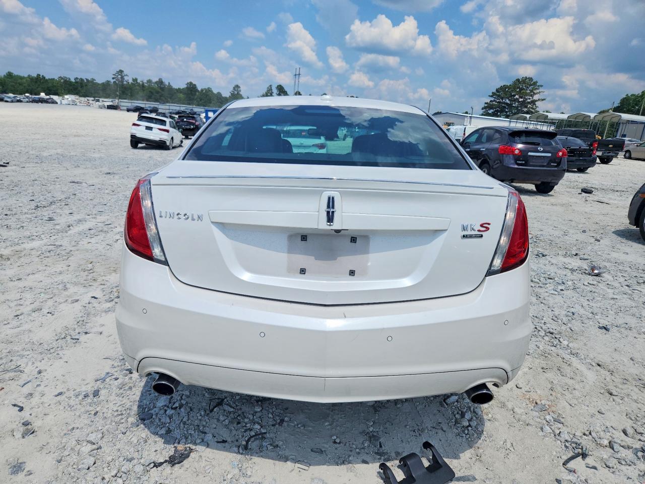 2012 LINCOLN MKS photo 6